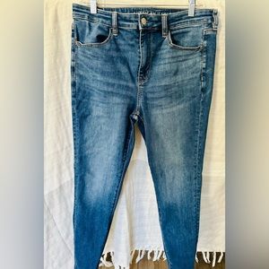 American Eagle High-Rise Jegging